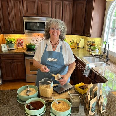 Culinary Adventurist Wendy Perry (Aunt Dee Dee) 