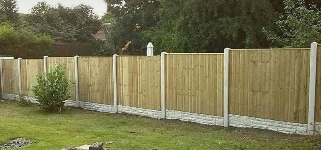 Aspect fencing Vertilap fence