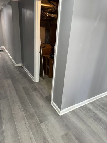VINYL PLANK FLOOR INSTALLATION