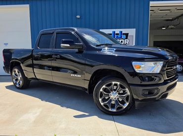 2021 RAM 1500 Big Horn/Lone Star 4x4 Quad Cab 6'4's photo