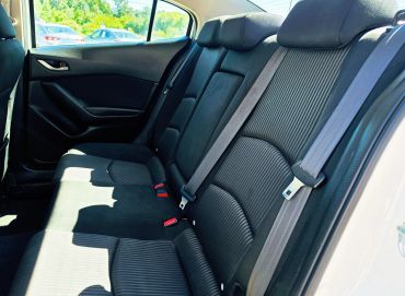 2016 Mazda MAZDA3 i Sport - Photo 8