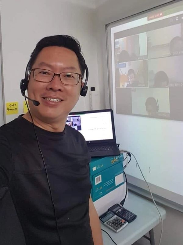 Our Primary Math Tutor conducting an online lesson on PSLE Math Heuristics.