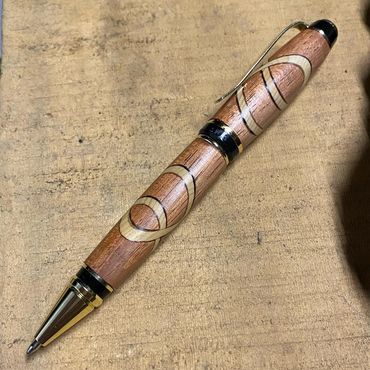Blackwood pen with Huon Pine feature inlay