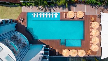 Swiming pool at Le Meridian Goa