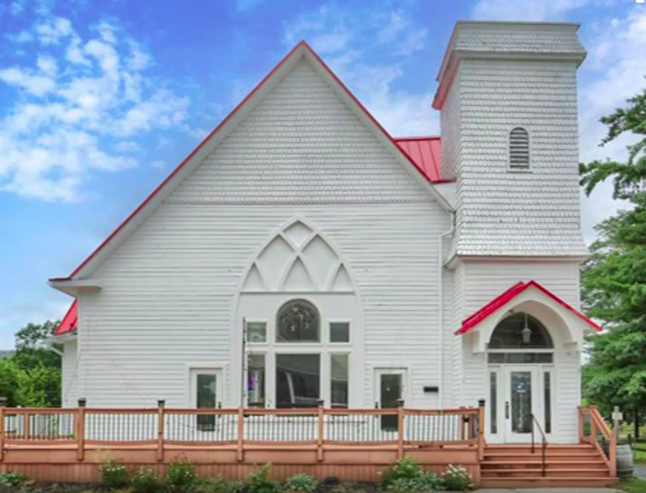 Road to Emmaus church street view