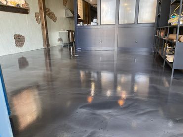 Metallic marble epoxy flooring