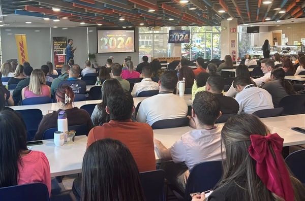 Allan Loría en Conferencia