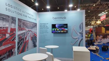 55" display screen wall mounted at London Exhibition venue