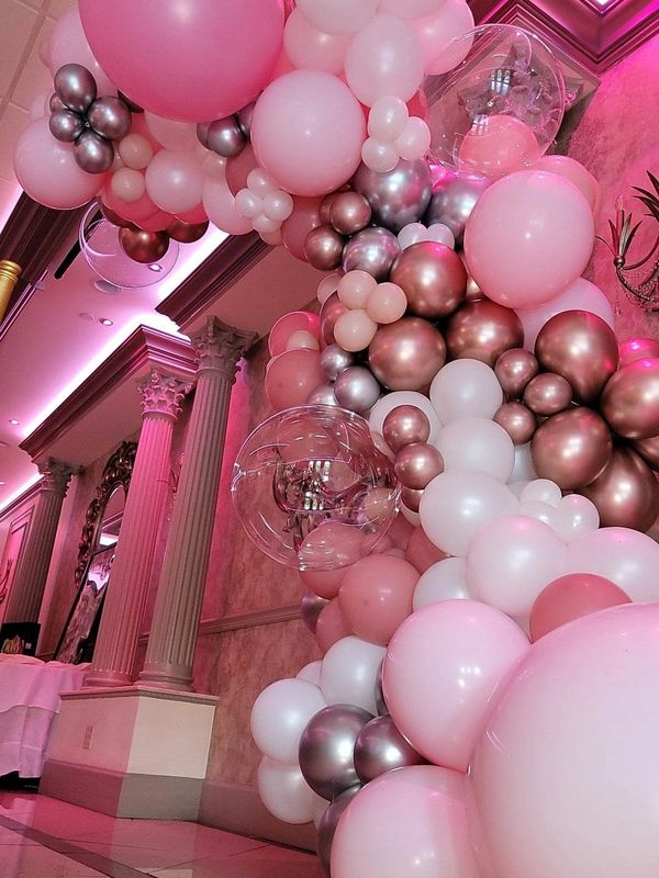 Sweet 16 Rose gold, pink and pale pink Balloon Garland with confetti