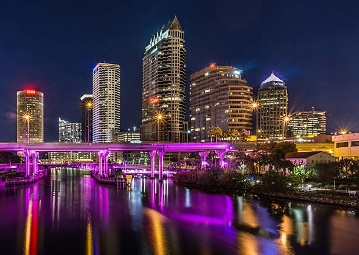 Downtown Tampa skyline at night. Your Tampa Movers love the area. 
