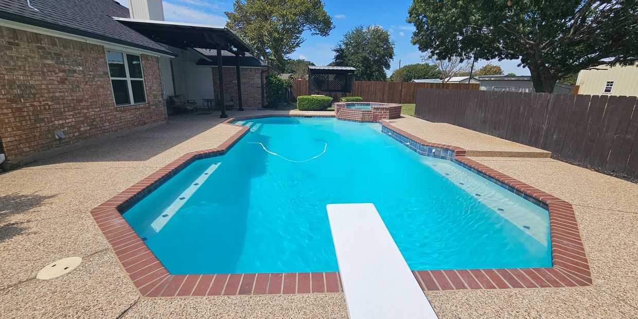 Heated pool with Hot Tub Spa