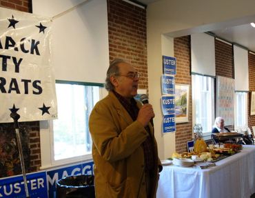 former Congressman Paul Hodes in front of Kuster signs
Merrimack County Democrats
Concord, NH