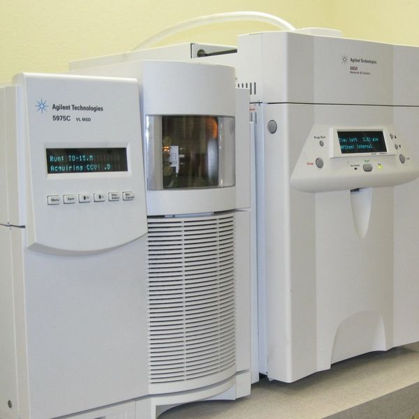 Agilent Technologies lab equipment for chemical analysis.