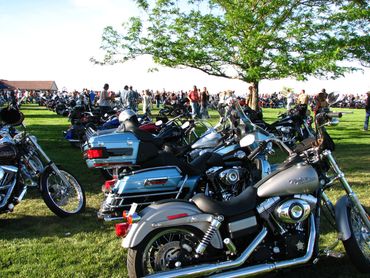 Multiple bike on the ground