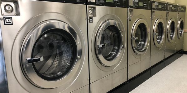 Large capacity washers.  Many washers and dryers to choose from.  No waiting.