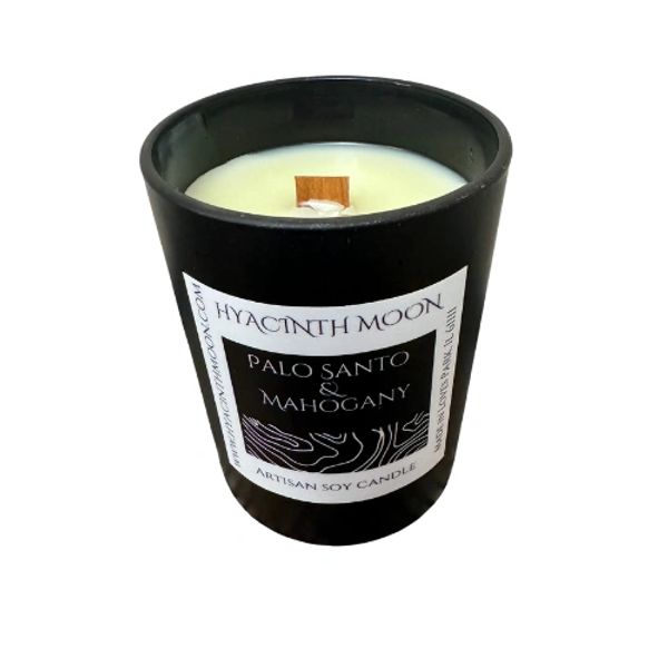 soy wax candle with wood wick