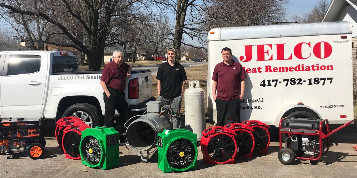 Picture of our pest team, equipment to provide professional service for Joplin and surrounding areas