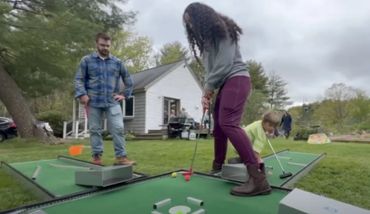 Portable-glow-party-golf-rentals-Maine