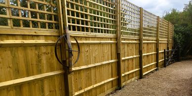 Closeboard Fence Oakham with Trellis