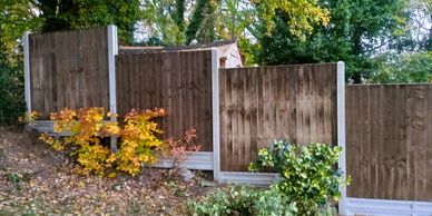 Concrete Slotted Posts Tinwell with Closeboard Panels