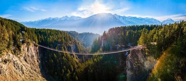 Golden Skybridge Park