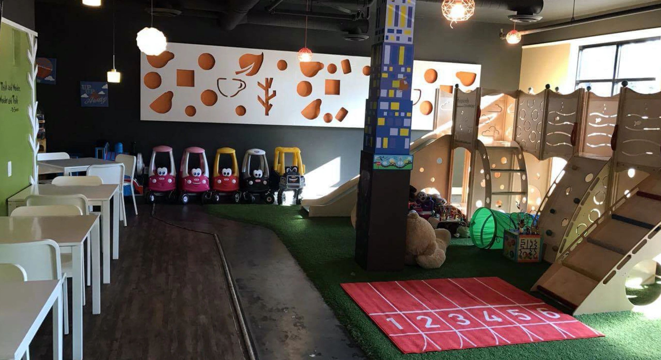 Kids Play Cafe & Cafe Artistico Home