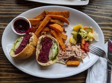Beet Vegan Burger
Restaurant Photography