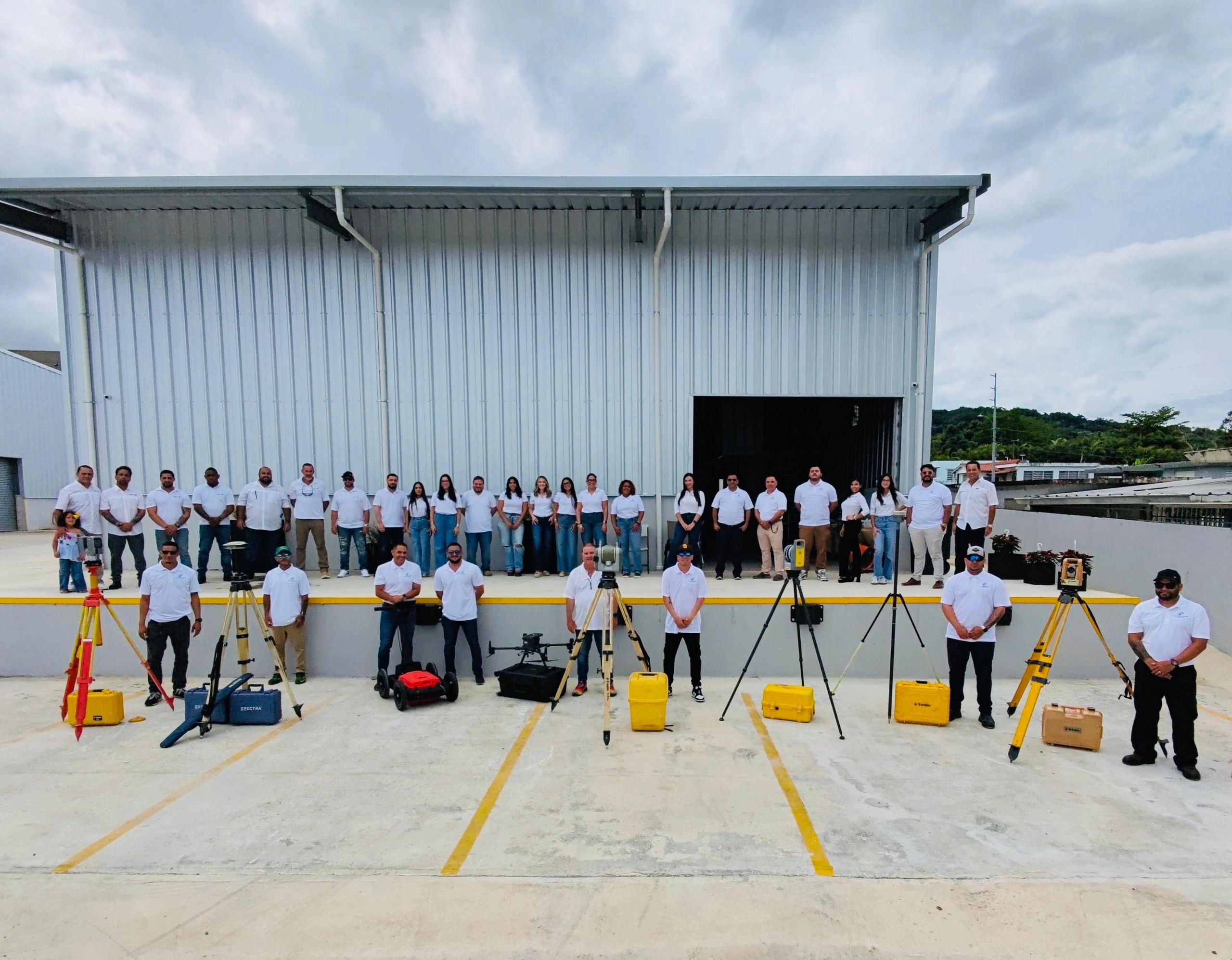 Agrimensores en Puerto Rico Islas Vírgenes / Surveyors in Puerto Rico & Islas Virgenes
FS Surveyors