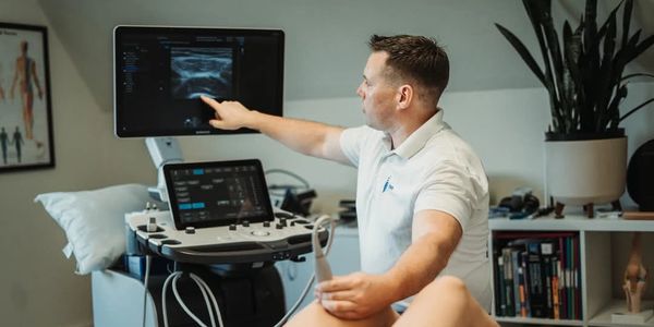 Knee Ultrasound Scan in Tenby, Pembrokeshire, helping patients from West Wales.