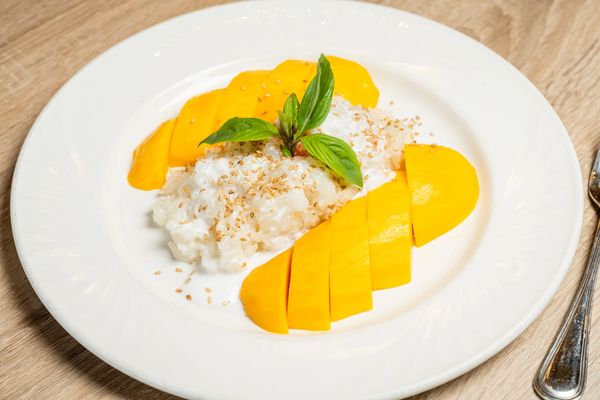 A dish beautifully decorated in a plate