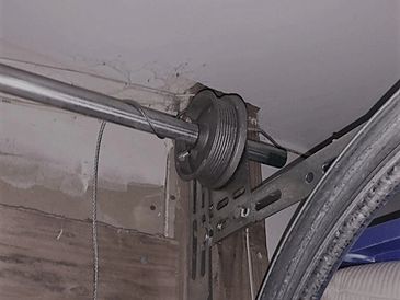Loose garage door cable, Cable off pulley, garage door drum, garage door spring system