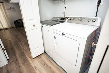 Vacation Rentals in Cape May premier rental - the Bay Breeze - Washer and Dryer on 1st Floor