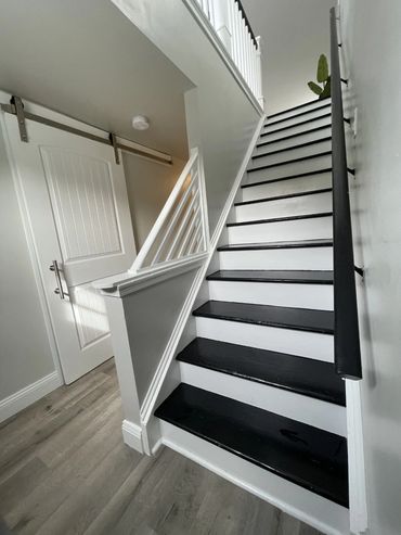Vacation Rentals in Cape May premier rental - the Bay Breeze - Stair Case