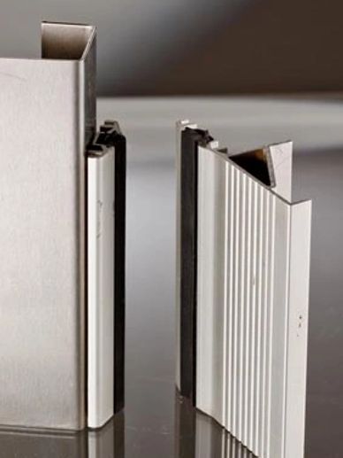 Perfil de aluminio y goma para cierre de puertas automáticas de ascensores