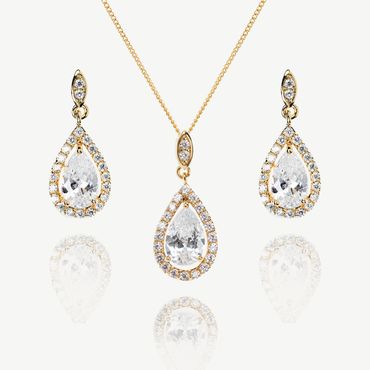 Belmont Jewellery Set
One of our most popular pendant set designs.