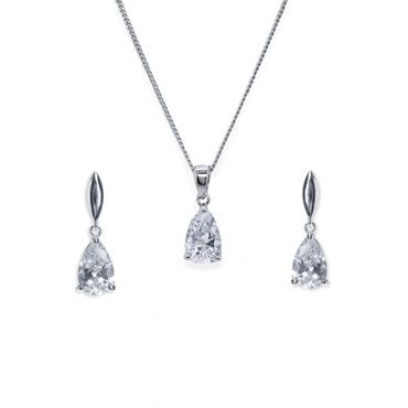 Silver and crystal necklace and earrings set