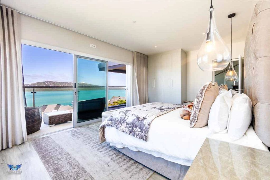 Sea View Bedroom with balcony