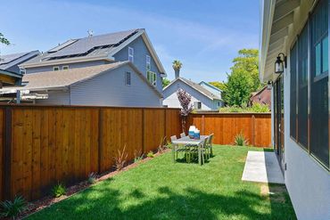 2212 10TH ST. – BERKELEY - UNIT B - COMPLETE