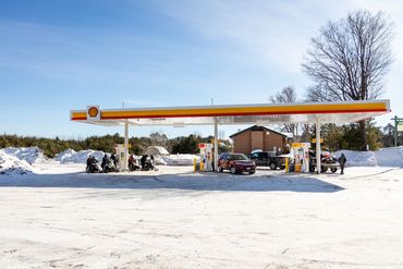Snow's Family Market Shell fuel station in Mercer Wisconsin