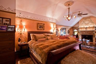 Period finish restorations stenciling