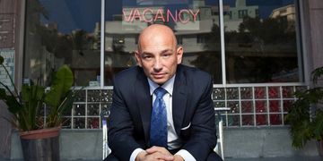 Anthony Melcchiorri of Hotel Impossible, Backs the Bed Phrame Lift