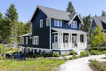 Innisfree, approaching from Horseshoe Park