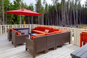 upper deck with outdoor furniture