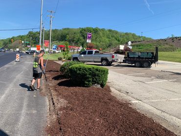 Landscaping at Jadens Catering in Monroeville, PA 15146