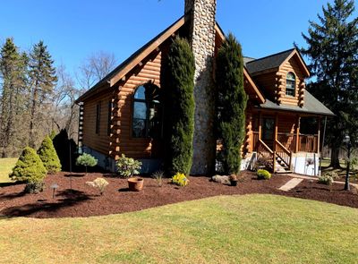 Mulch installation in Monroeville