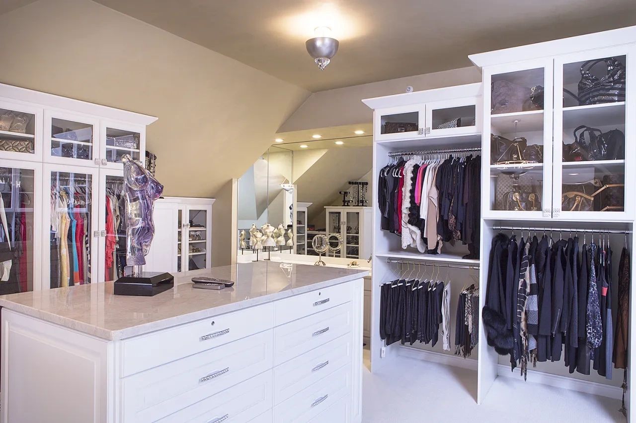 Custom cabinets, countertops and closets
Kitchen Ideas Center, Madsion, WI