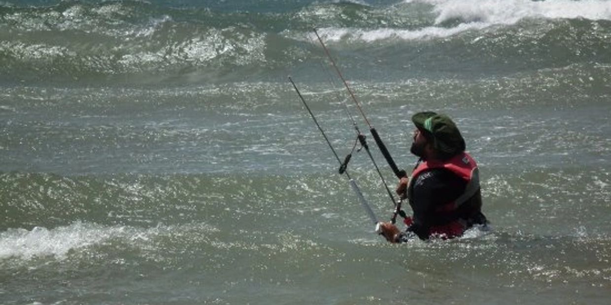 Yalla kite Kitesurf Surf SUP ecolekitesurf kitesurfEssaouira Morocco kitesurf school Essaouira maroc
