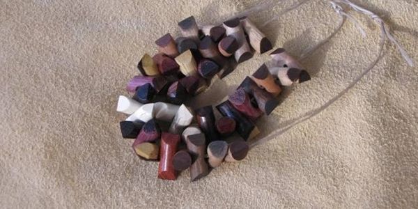 Handmade beads for Dinizulu Necklace
Assorted Woods
