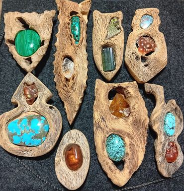 Hand made custom jewelry, made with love ☆