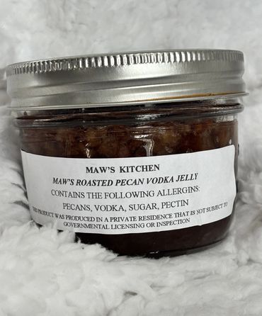 Jar of Maw's Roasted Pecan Vodka Jelly with ingredient label.